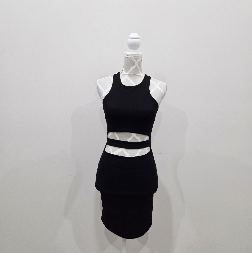 Elegant Black Sleeveless Dress